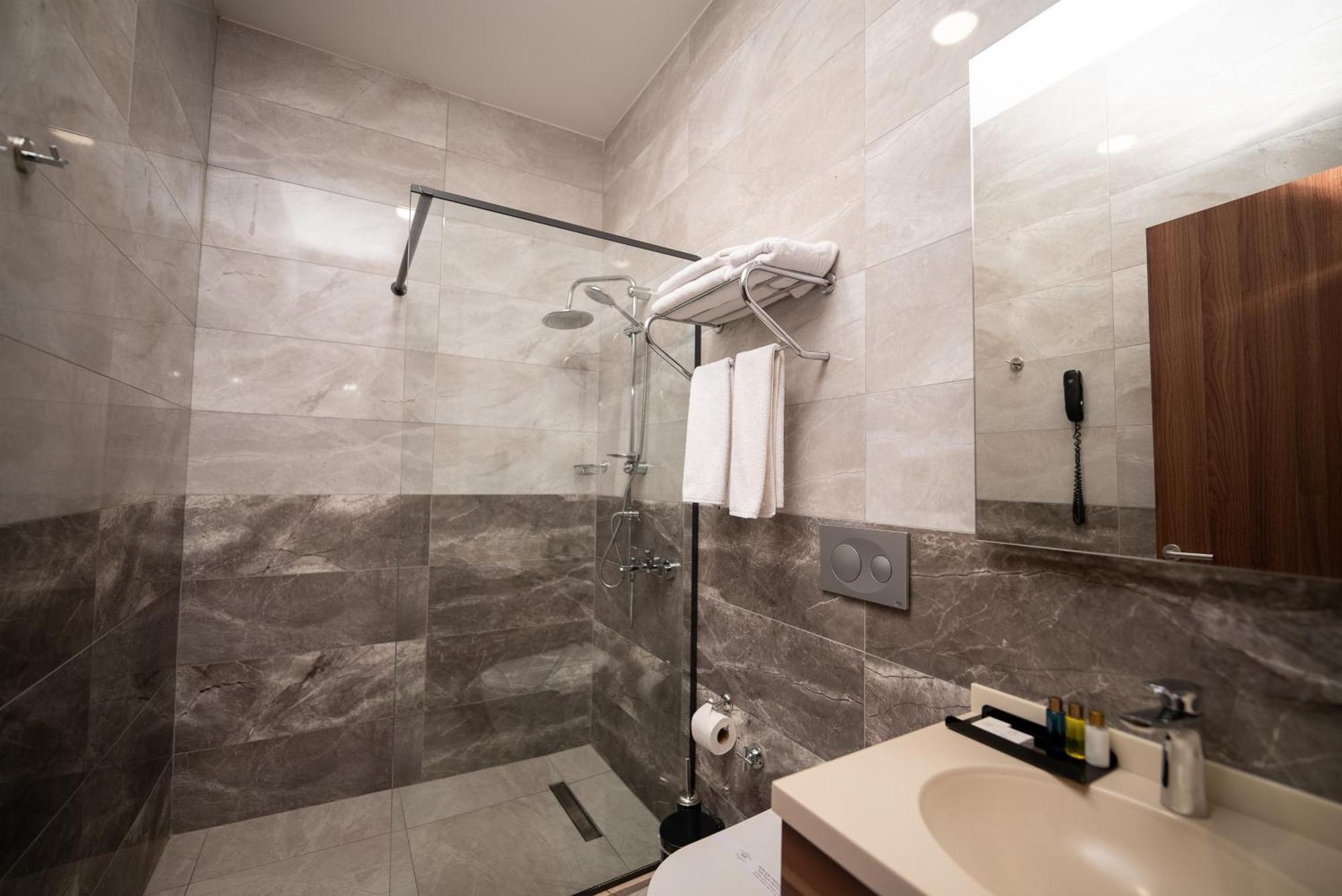 Mari Suites Hotel İstanbul Dış mekan fotoğraf